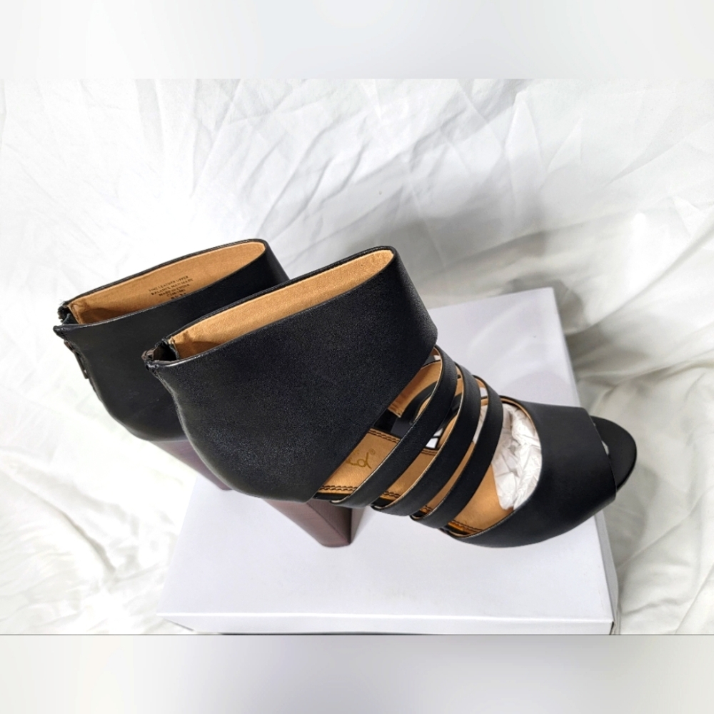 9.5 Multistrap, Wooden heels